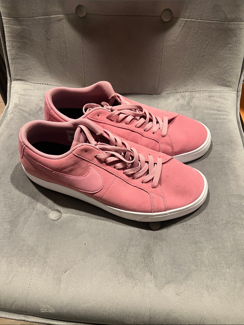 Nike Men’s Pink Court-Style Sneakers